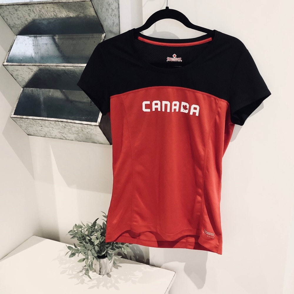 Running Room Canada Top